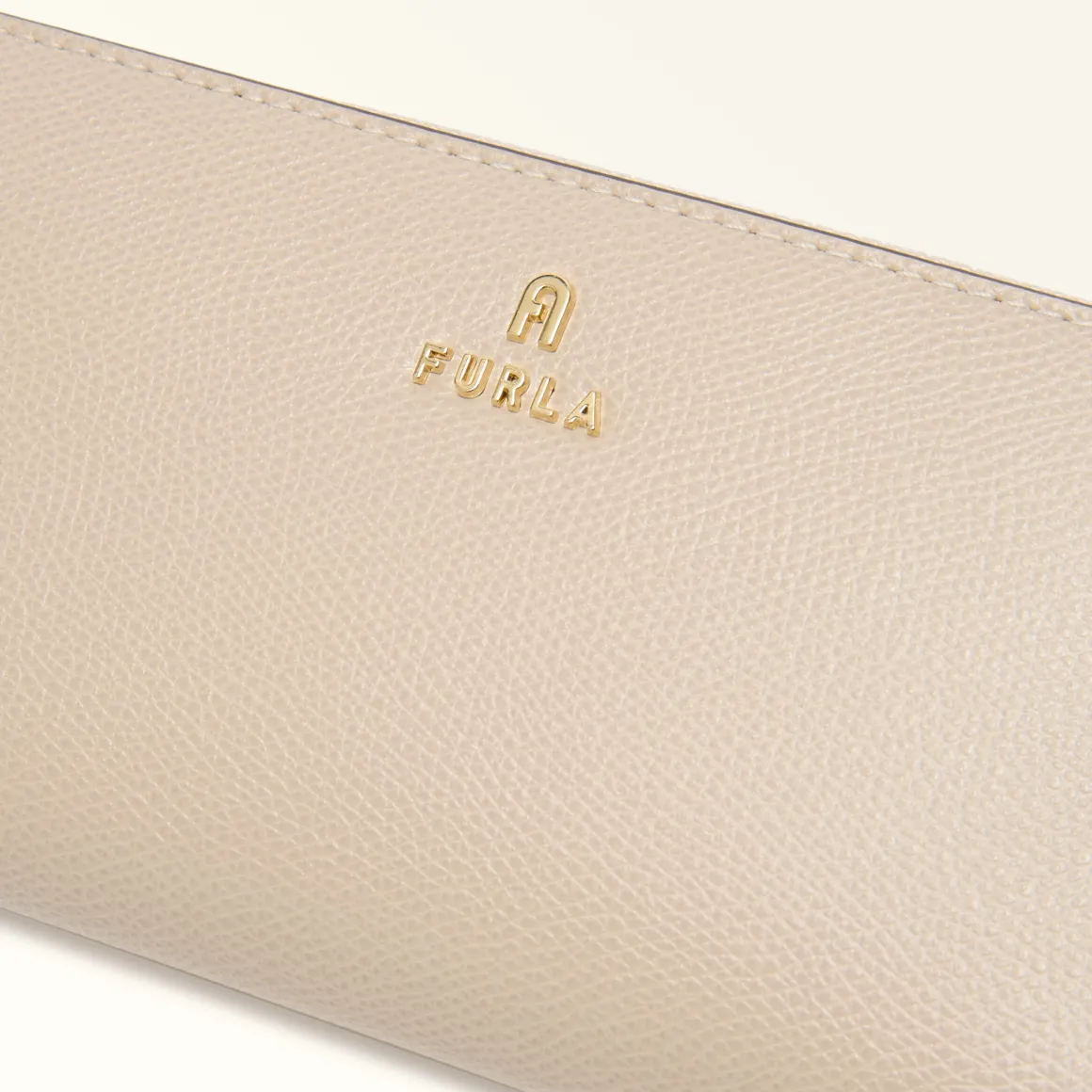 Furla Camelia Zip Around L