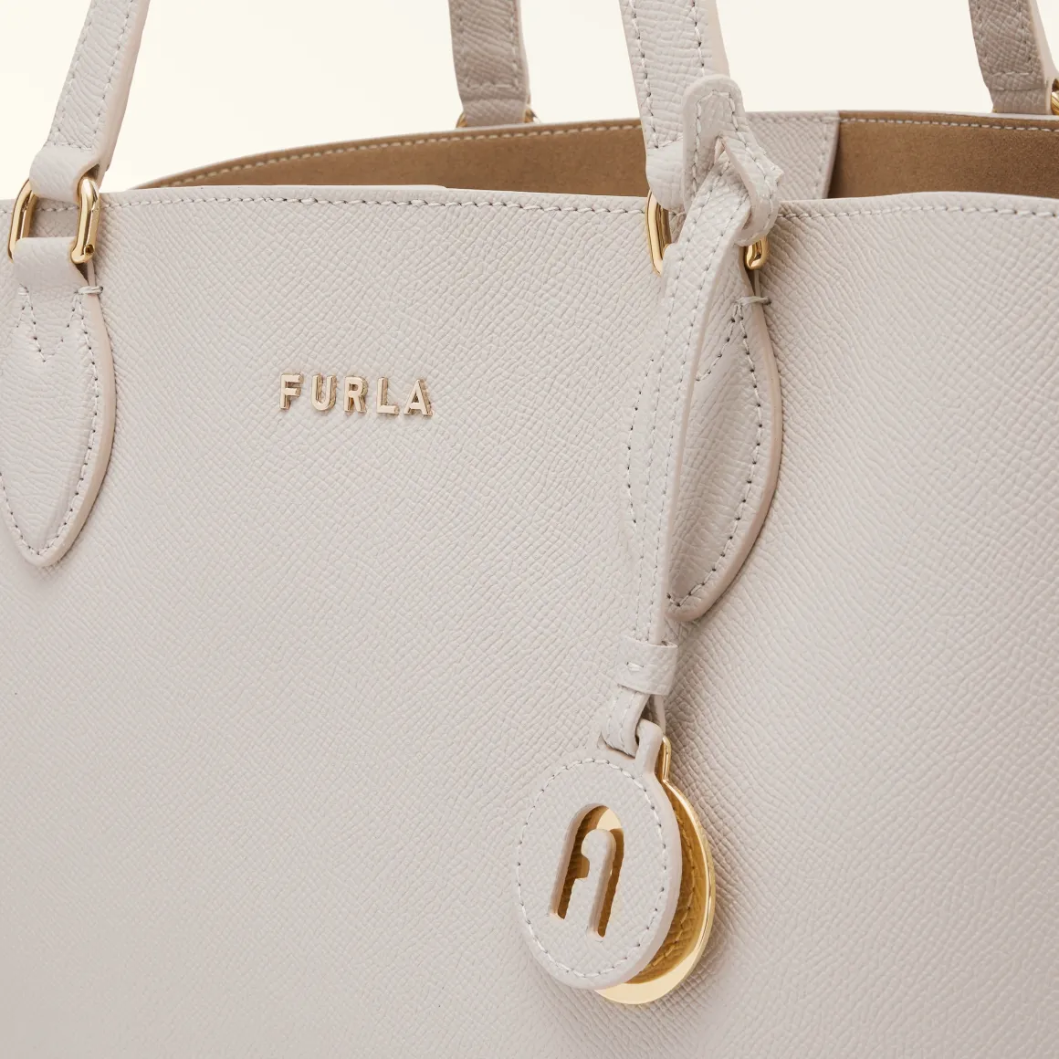 Minerva Borsa Shopping L